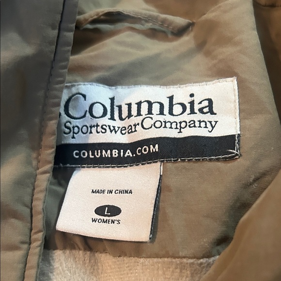 Columbia Olive Green Quilted Jacket - Picture 2 of 5